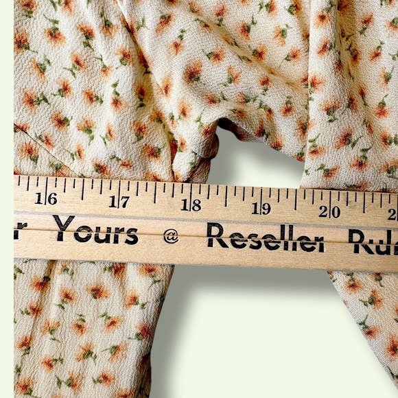 American Eagle Floral Babydoll Mini Dress Size M Butter Yellow Tiered Boho - Picture 6 of 10